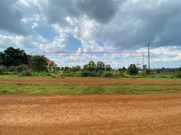 Boeng Kansaeng, Ban Lung, Ratanakiri