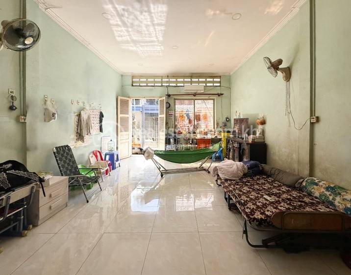 Ou Ruessei 1, 7 Makara, Phnom Penh
