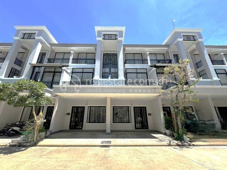 Borey Peng Huoth: The Star Platinum Euro Ville