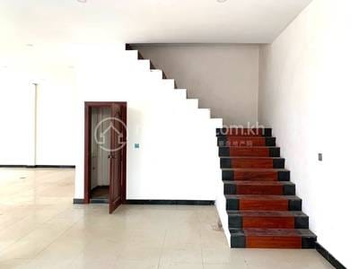 168 sqm Living Size Shophouse K pronájmu in Siem Reap