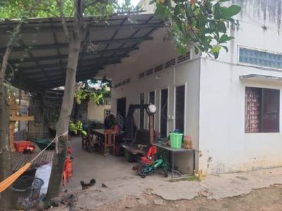 321 sqm Land Size House and lot Na prodej