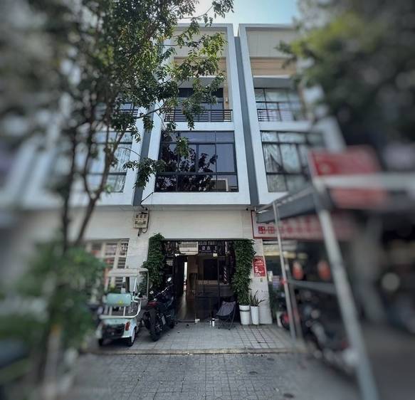 ตึกแถว สำหรับขาย 4 ห้องนอน