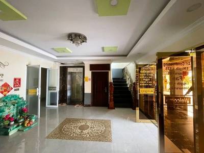 1,360 sqm Living Size House and lot Na prodej in Angk Snuol