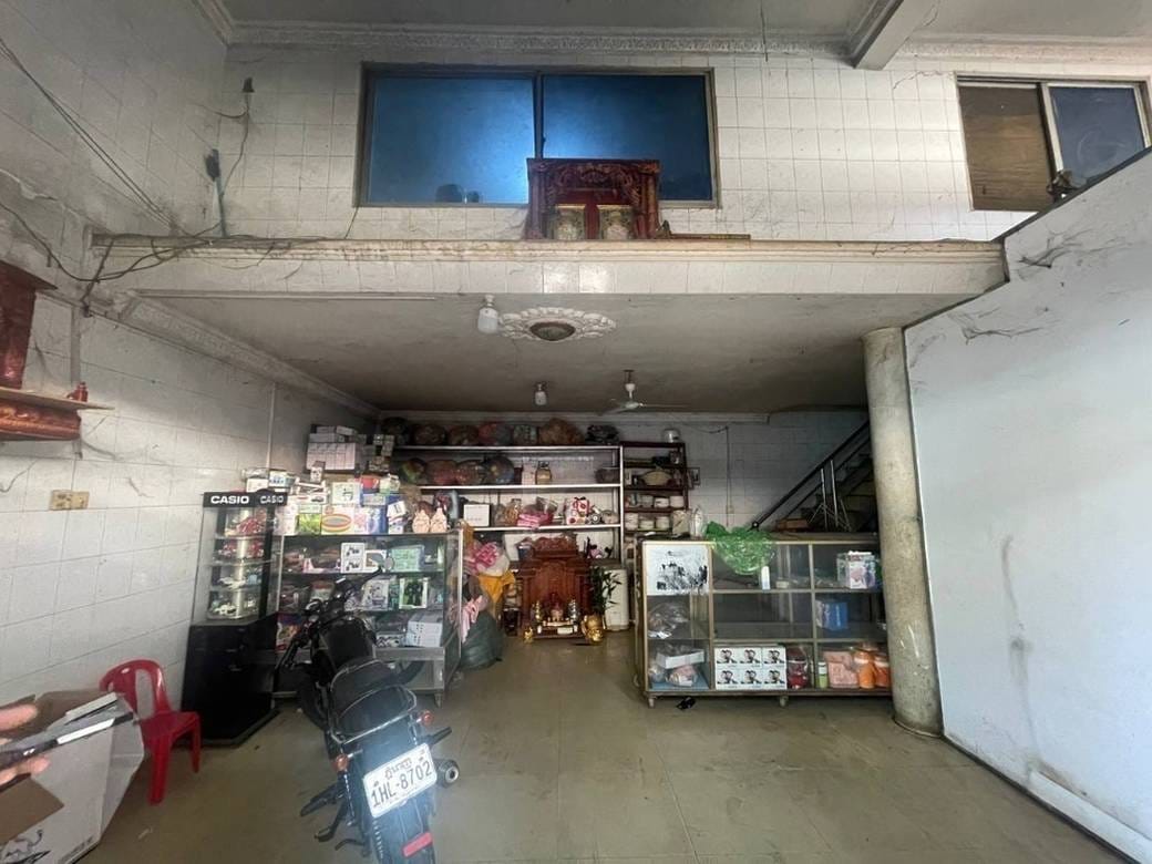Chbar Ampov I House and lot Na prodej in Chbar Ampov I
