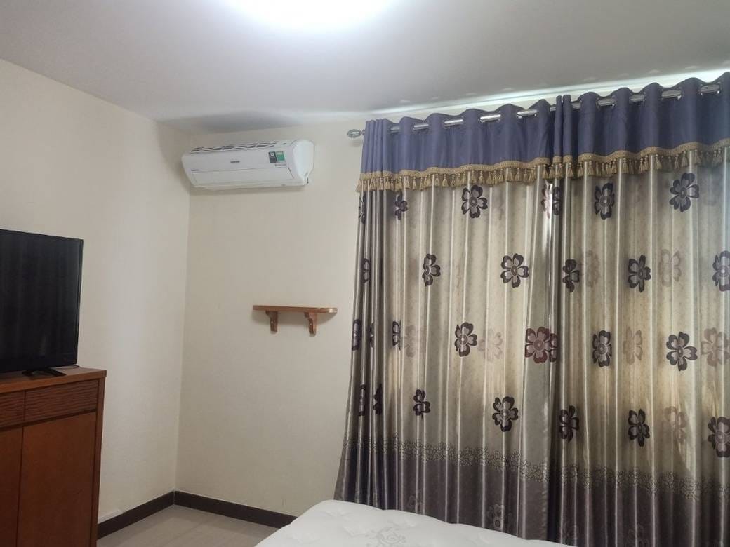 Condo À louer de 128 m² de terrain