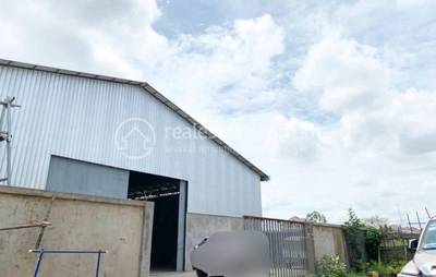 Entrepôt À louer à Sen Sok $1,600