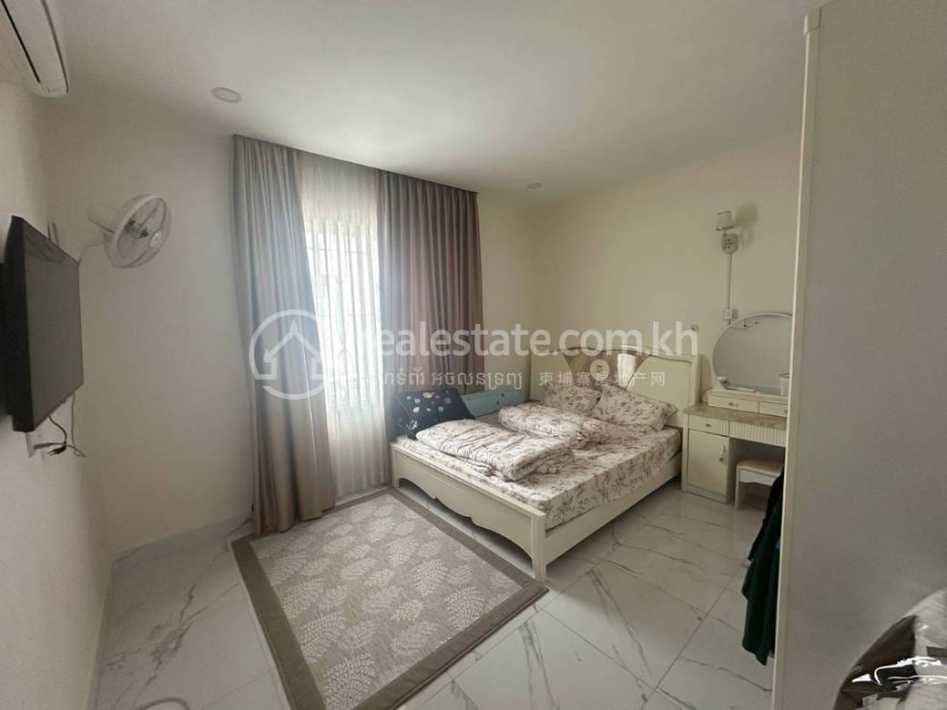 Sen Sok Twin Villa For Sale in Krang Thnong Sen Sok $230,000