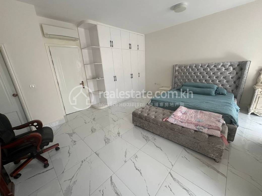 $230,000 Twin Villa
