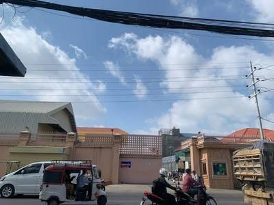 Tuek Thla Tuek Thla에 있는 창고 임대