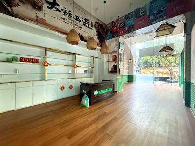 140 sqm Living Size CommercialShophouse K pronájmu in Boeng Keng Kang