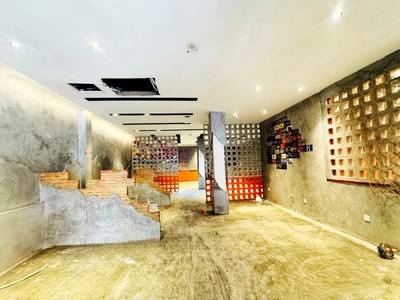 280 sqm Living Size Shophouse For Rent in Boeng Keng Kang