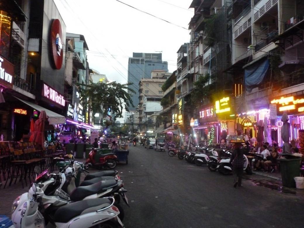 79.62 sqm Living Size Flat House Na prodej in Daun Penh