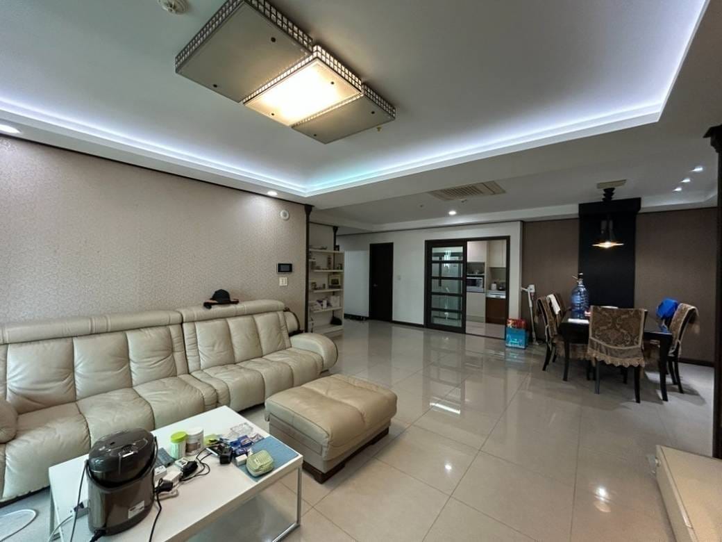 De Castle Royal Condominium | 52-261 sqm Living Size Condo For Sale & Rent in Boeng Keng Kang