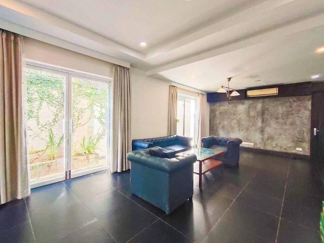 Toul Kork500平方米使用面积House and lot出租