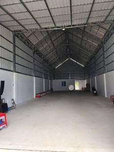 Entrepôt À louer de 200 m² de terrain