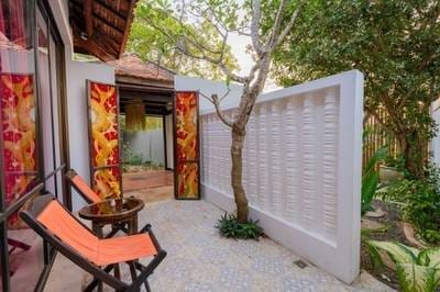 2,098 sqm Land Size Hotel For Sale & Rent