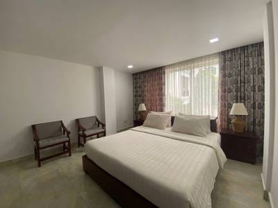 $650 Condo