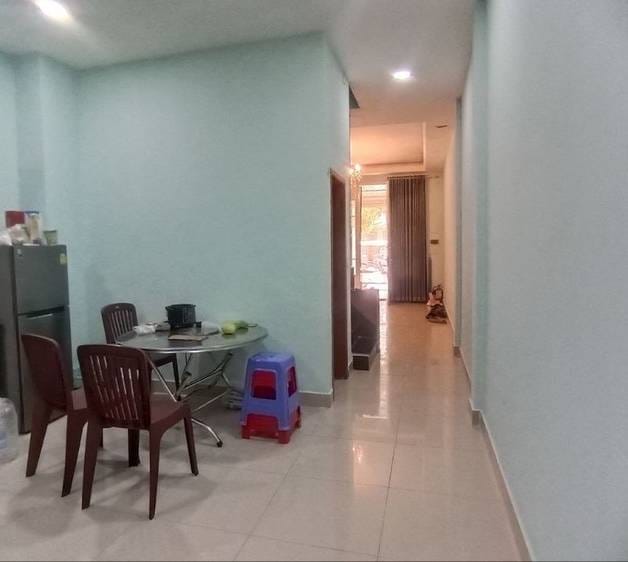 144 sqm Living Size Shophouse Na prodej in Dangkao