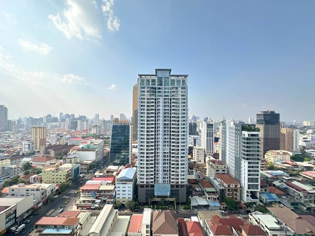 $650 Condo