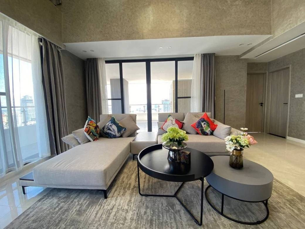 295.73 sqm Living Size Condo For Sale in Boeng Keng Kang