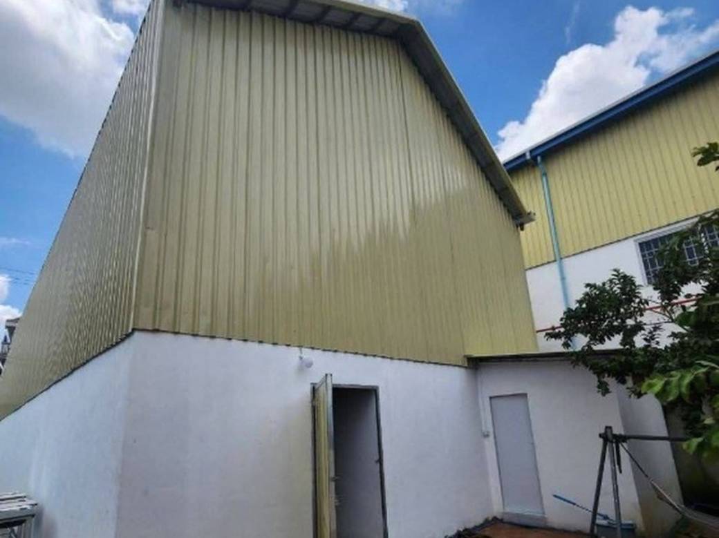 Entrepôt À louer à Kamboul $600