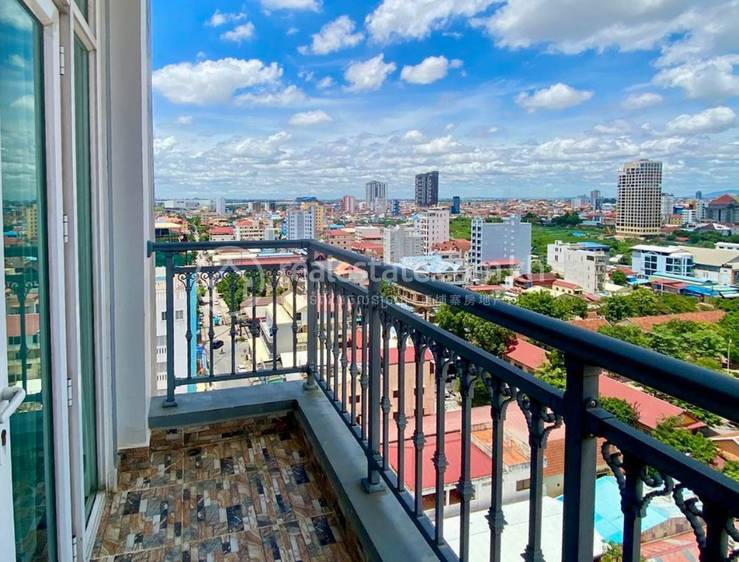 2 Bedrooms Apartmán se službami K pronájmu for $600
