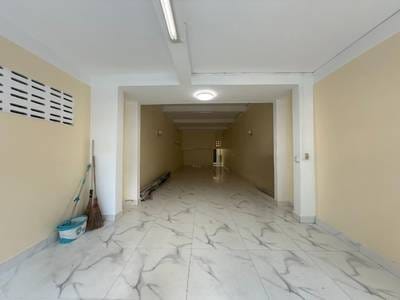 149 sqm Living Size Shophouse K pronájmu in Daun Penh