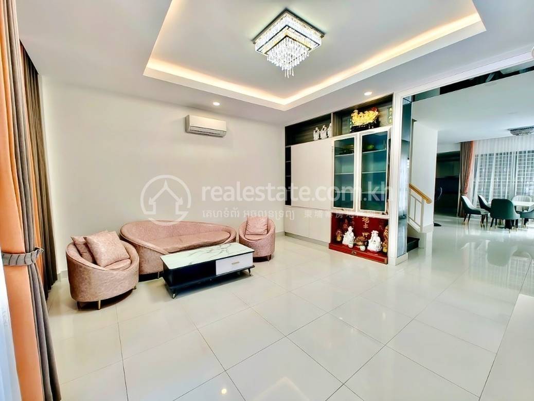 $246,000 Dom szeregowy