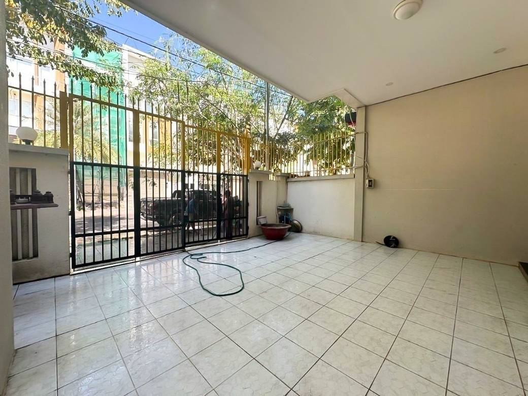 $800 Dvojvila