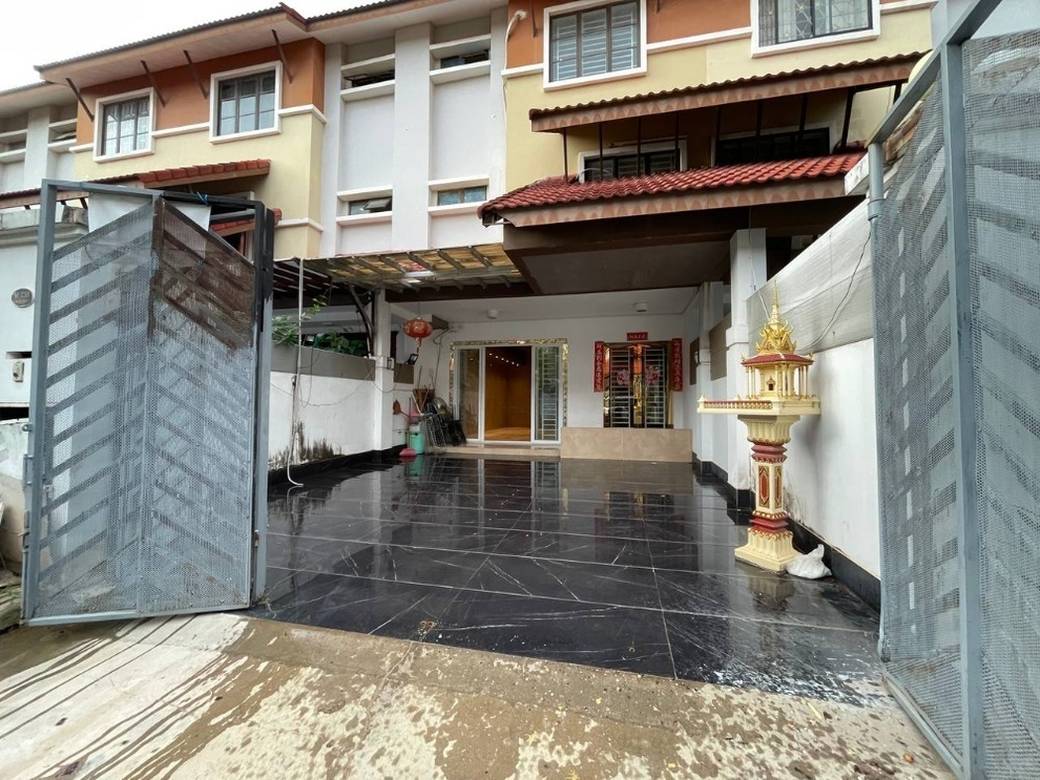 124 sqm Land Size Flat House Na prodej
