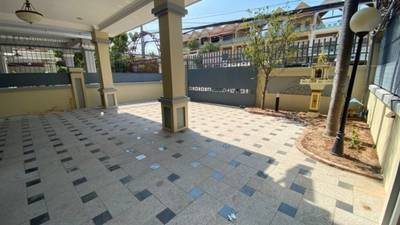 $410,000 Villa