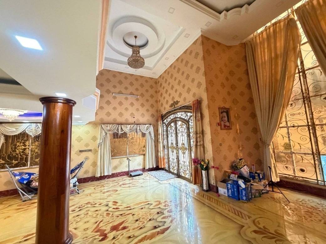 252 sqm Land Size Villa For Sale