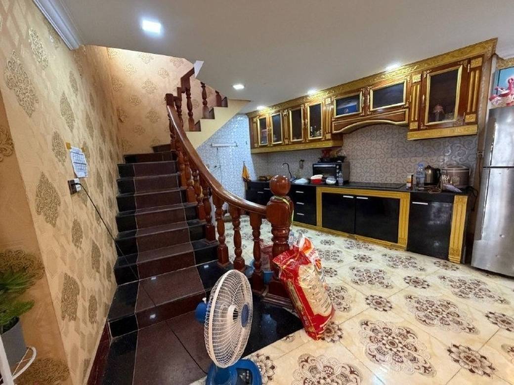 180 sqm Living Size Villa For Sale in Russey Keo