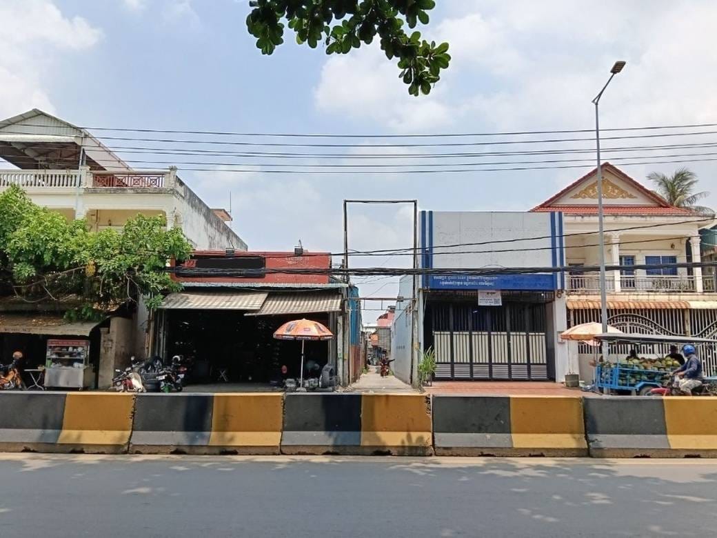Meanchey160平方米使用面积House and lot出售