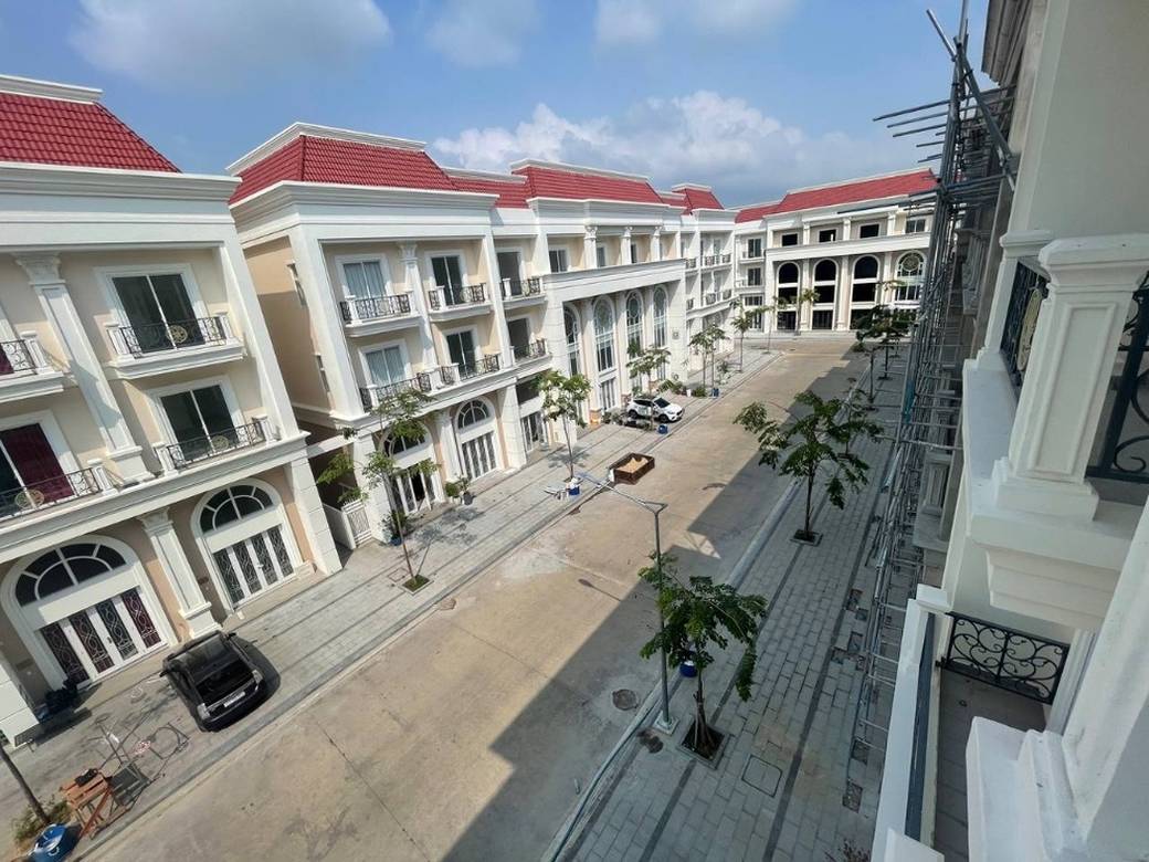 $155,000 Shophouse