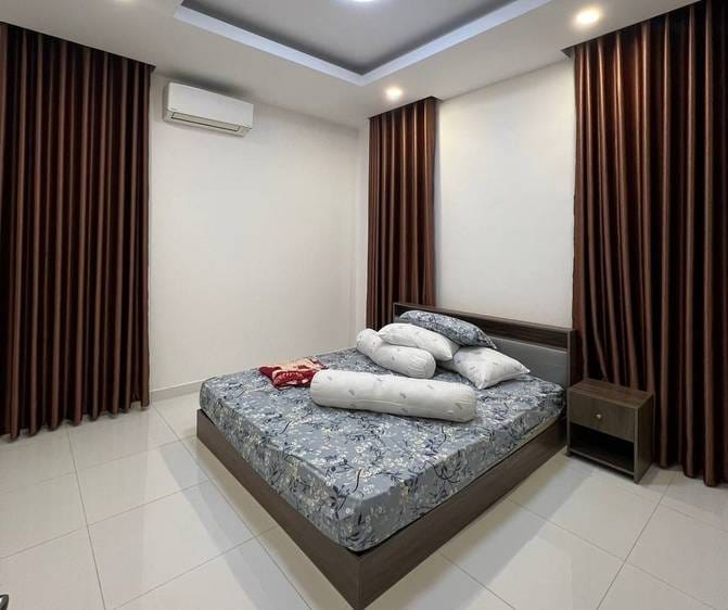$185,000 Vila