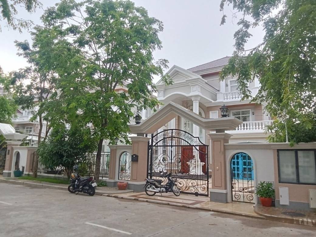 Borey Peng Huoth: The Star Platinum Euro Ville | $6,500 Vila