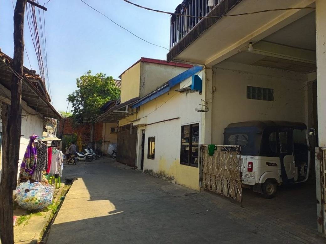 House and lot出售，位于长夏下社分区, 棉芷区, 金边