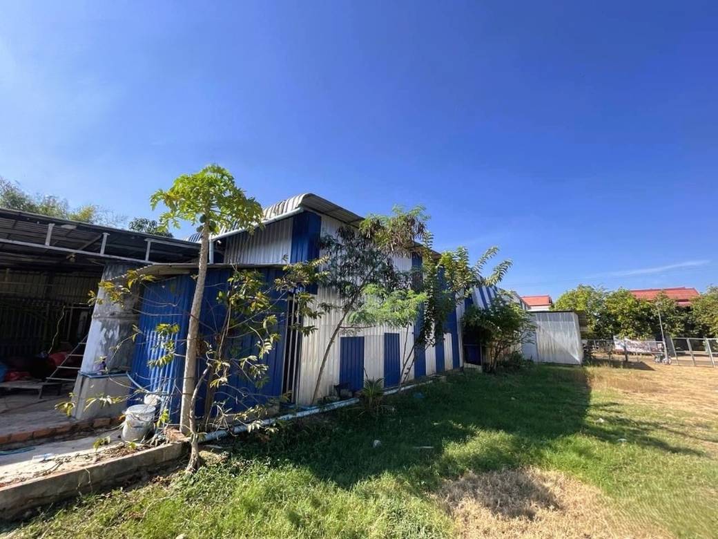 1,480 sqm Land Size Sklad Na prodej