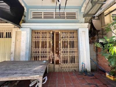 Flat House Na sprzedaż o powierzchni działki 76 m²