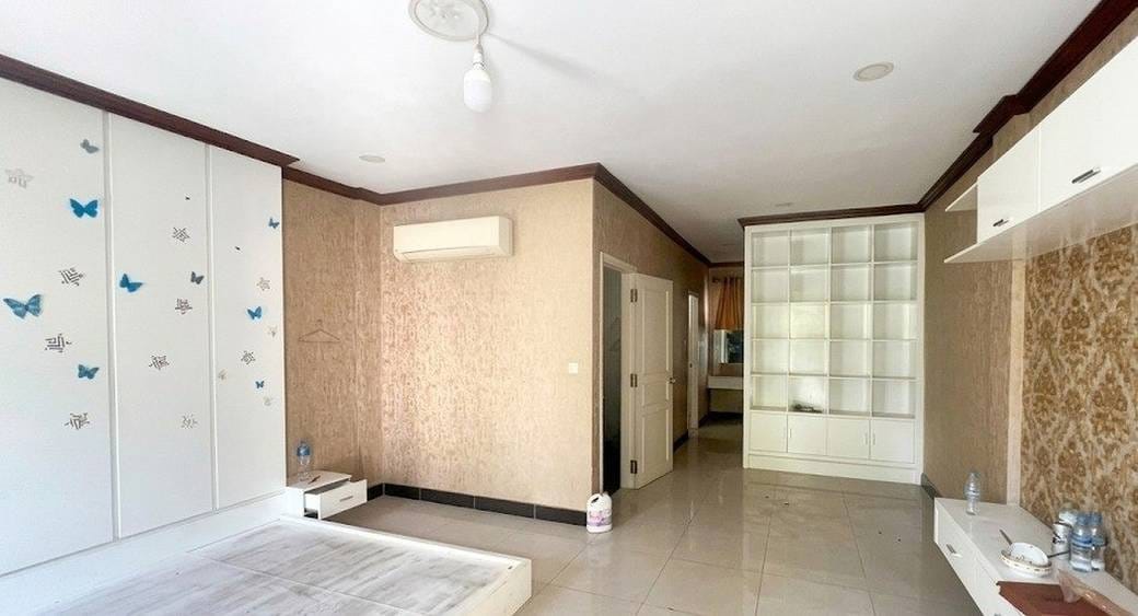 Chroy ChangvarHouse and lot出售，价格$115,000
