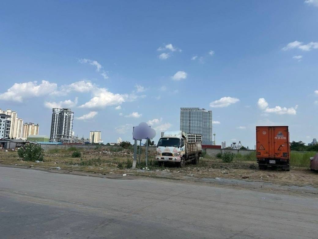 Lot For Rent in Chroy Changvar $5,000