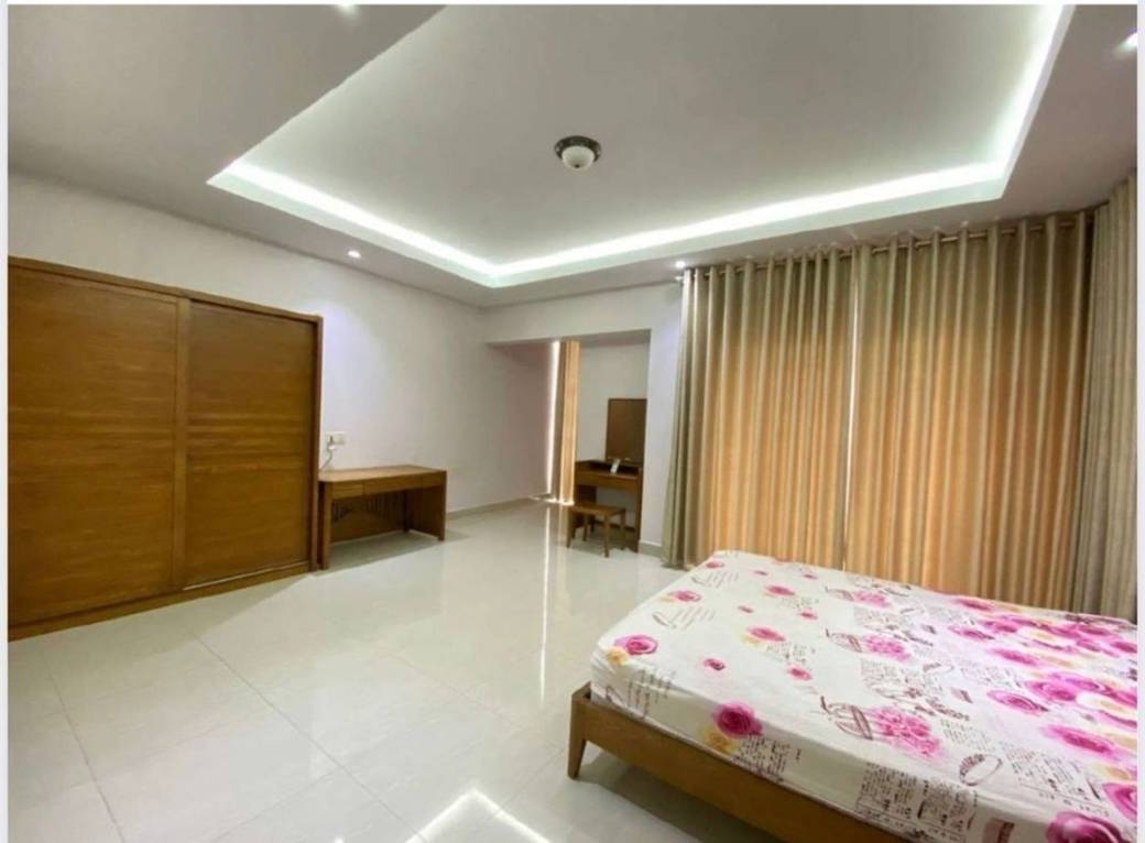 Villa For Rent in Tuek Thla, Sen Sok, Phnom Penh