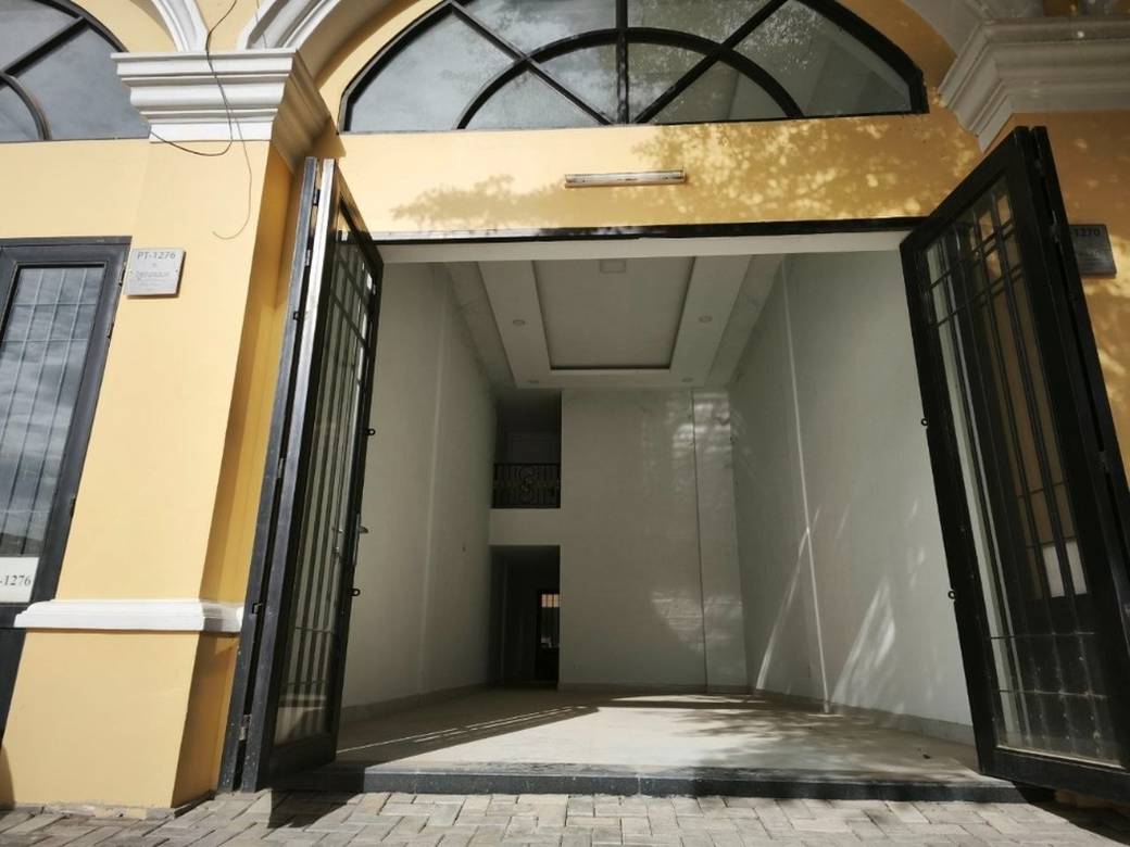 บ้าน ราคา $280,000