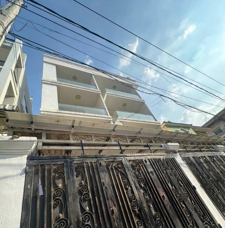 $360,000 Maison