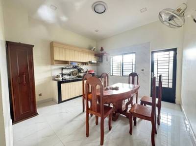 Maison mitoyenne À vendre de 189 m² habitables à Kampot