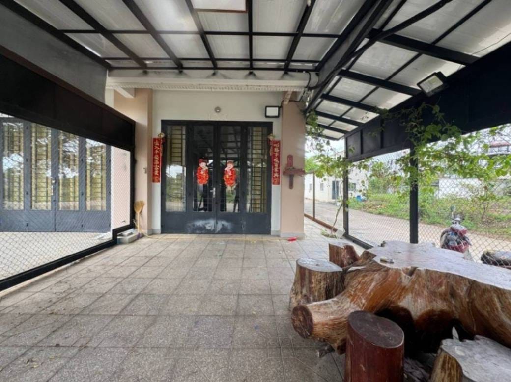 Maison mitoyenne À vendre à Krang Ampil, Kampot, Kampot