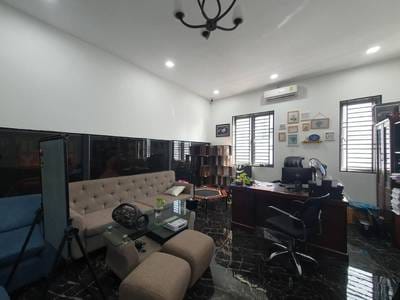 ផ្ទះលក់ដូរ សំរាប់លក់ ទំហំដី 281 ម៉ែត្រការ៉េ
