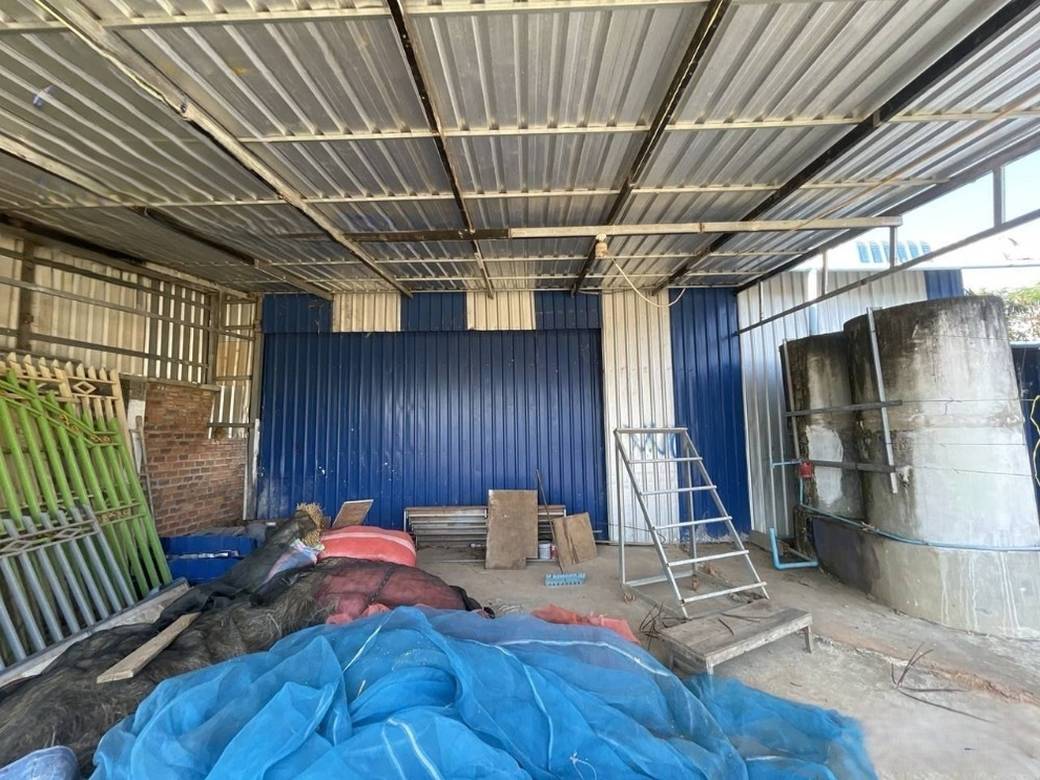 280 sqm Living Size Sklad Na prodej in Chi Kraeng