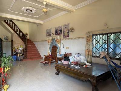 House and lot สำหรับขาย พื้นที่ใช้สอย 378 ตร.ม. ใน Batheay